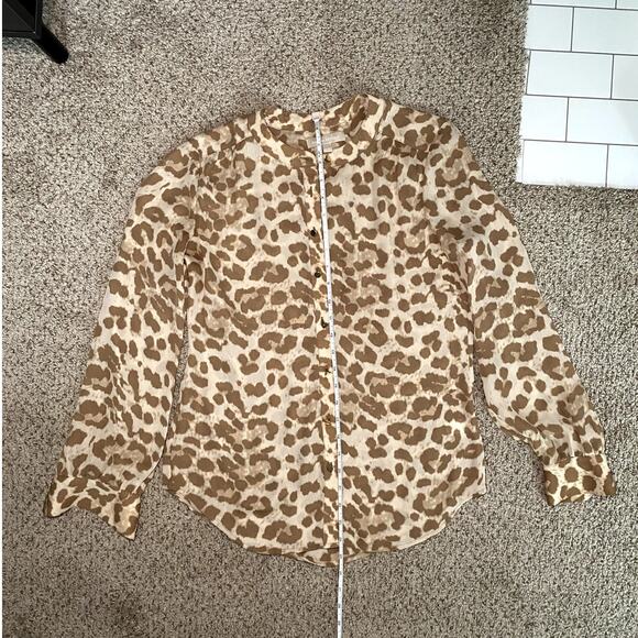 Banana Republic - Cheetah Print Blouse - Size 2 - Picture 8 of 13